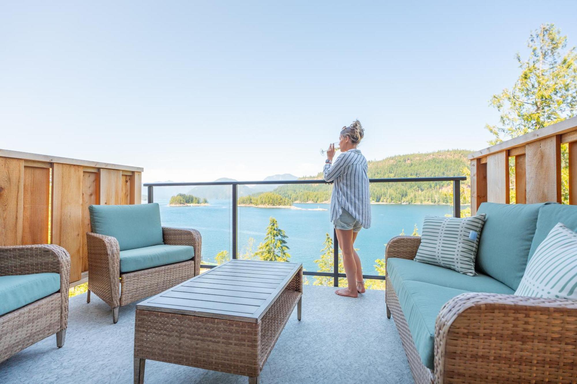 West Coast Wilderness Lodge Egmont エクステリア 写真