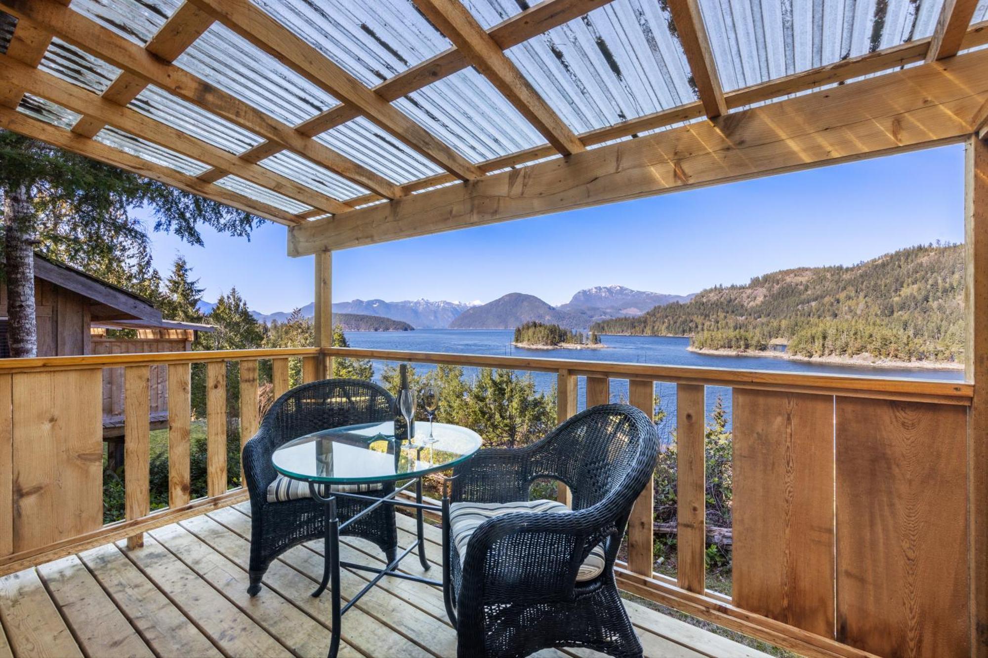 West Coast Wilderness Lodge Egmont エクステリア 写真